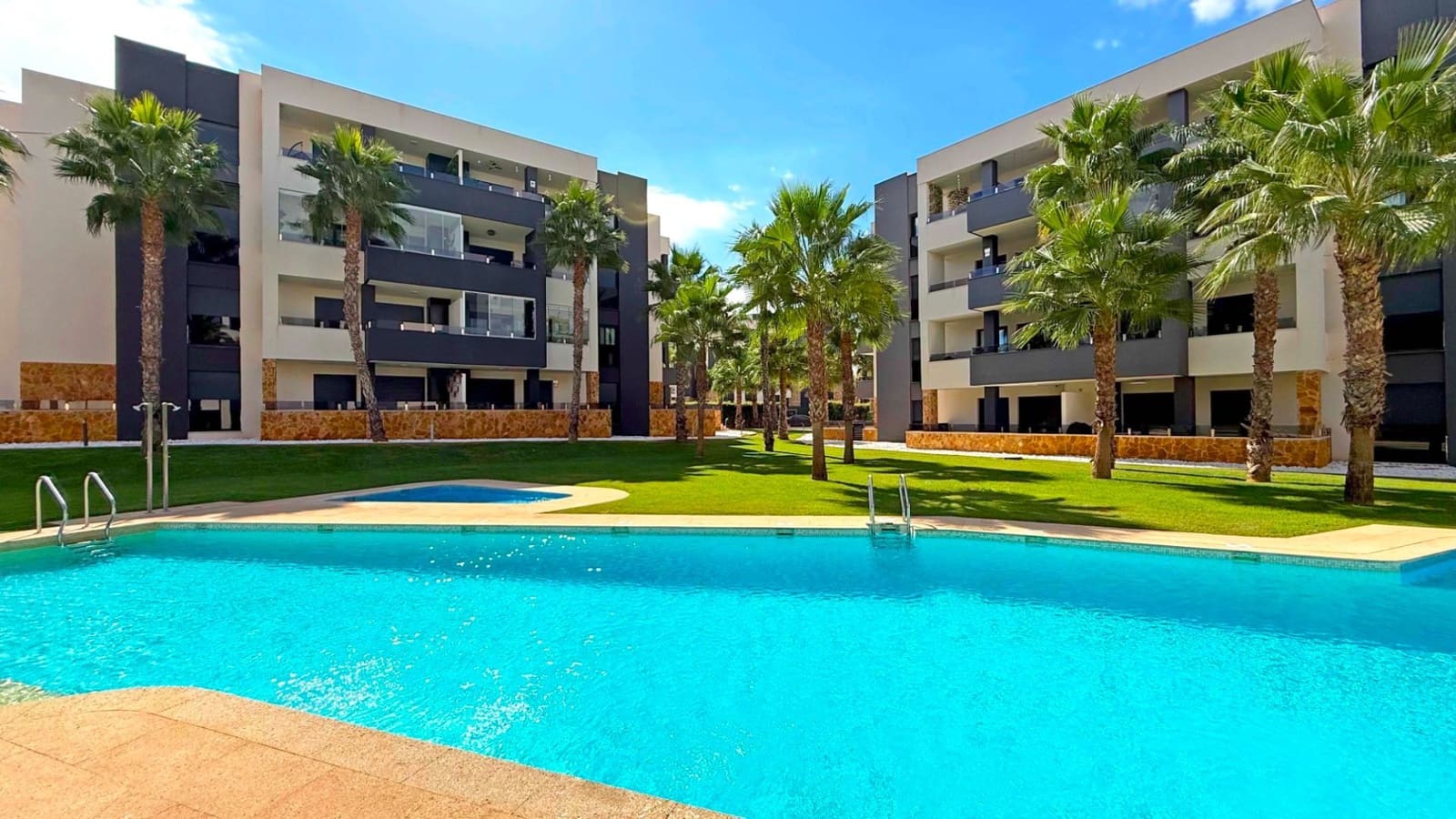 2 slaapkamer Appartement te koop in Orihuela Costa met zwembad garage - € 249.000 (Ref: 10101799)