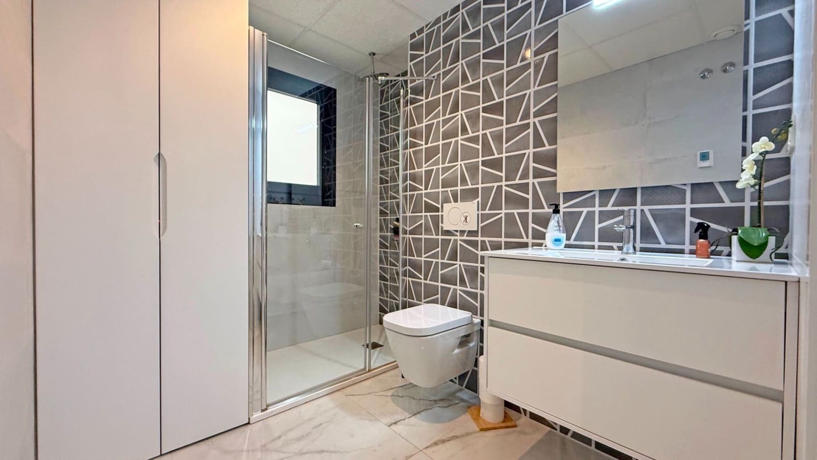 2 slaapkamer Appartement te koop in Orihuela Costa met zwembad garage - € 249.000 (Ref: 10101799)