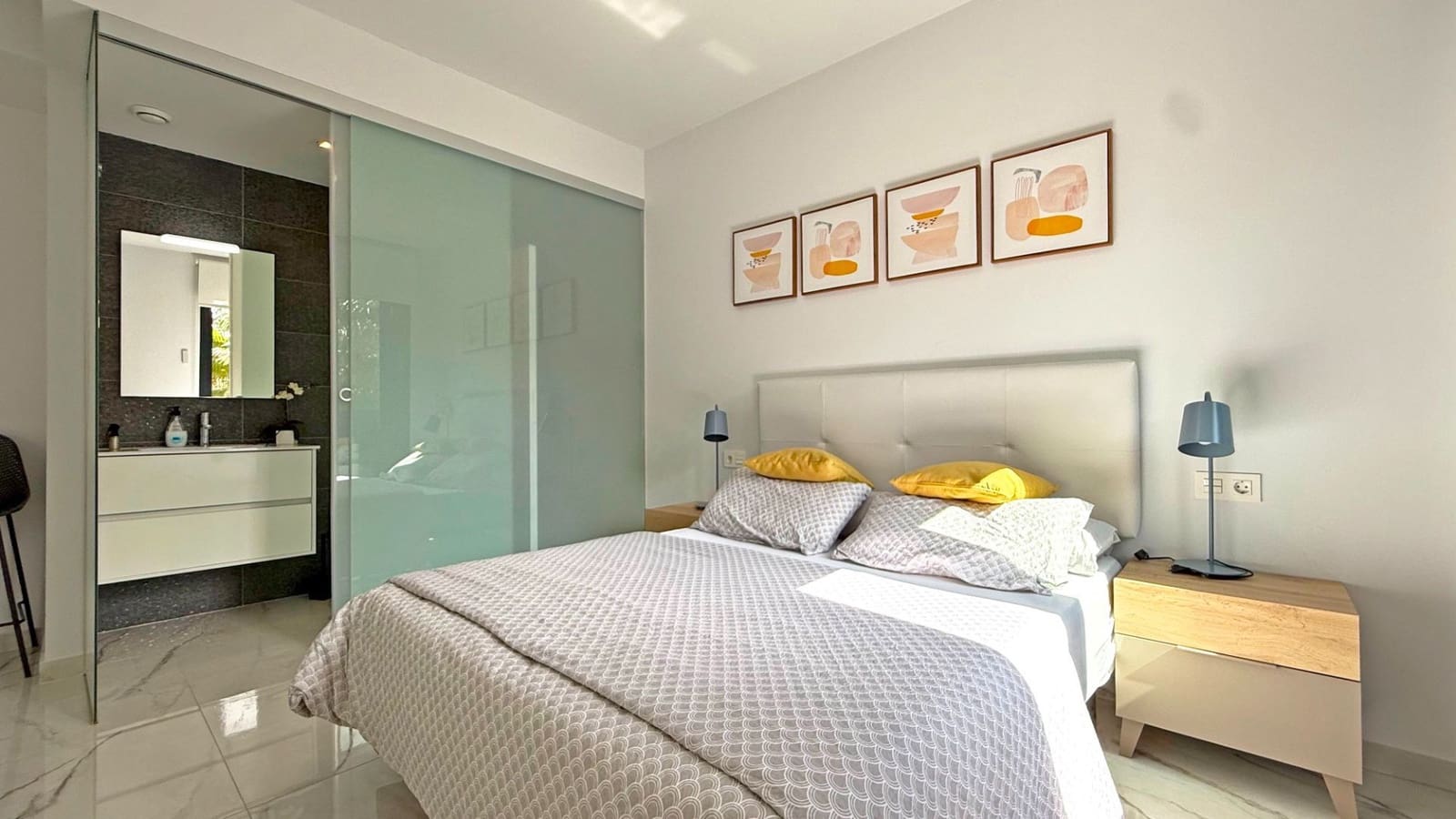 2 slaapkamer Appartement te koop in Orihuela Costa met zwembad garage - € 249.000 (Ref: 10101799)