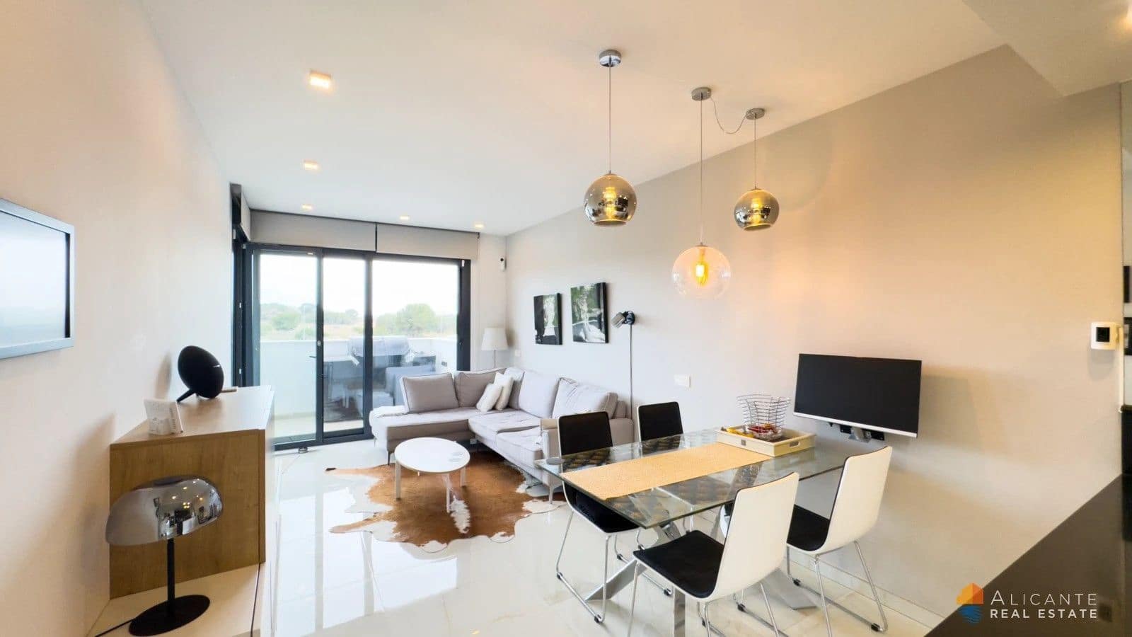 2 sovrum Lägenhet till salu i Orihuela Costa med pool garage - 269 000 € (Ref: 10108983)