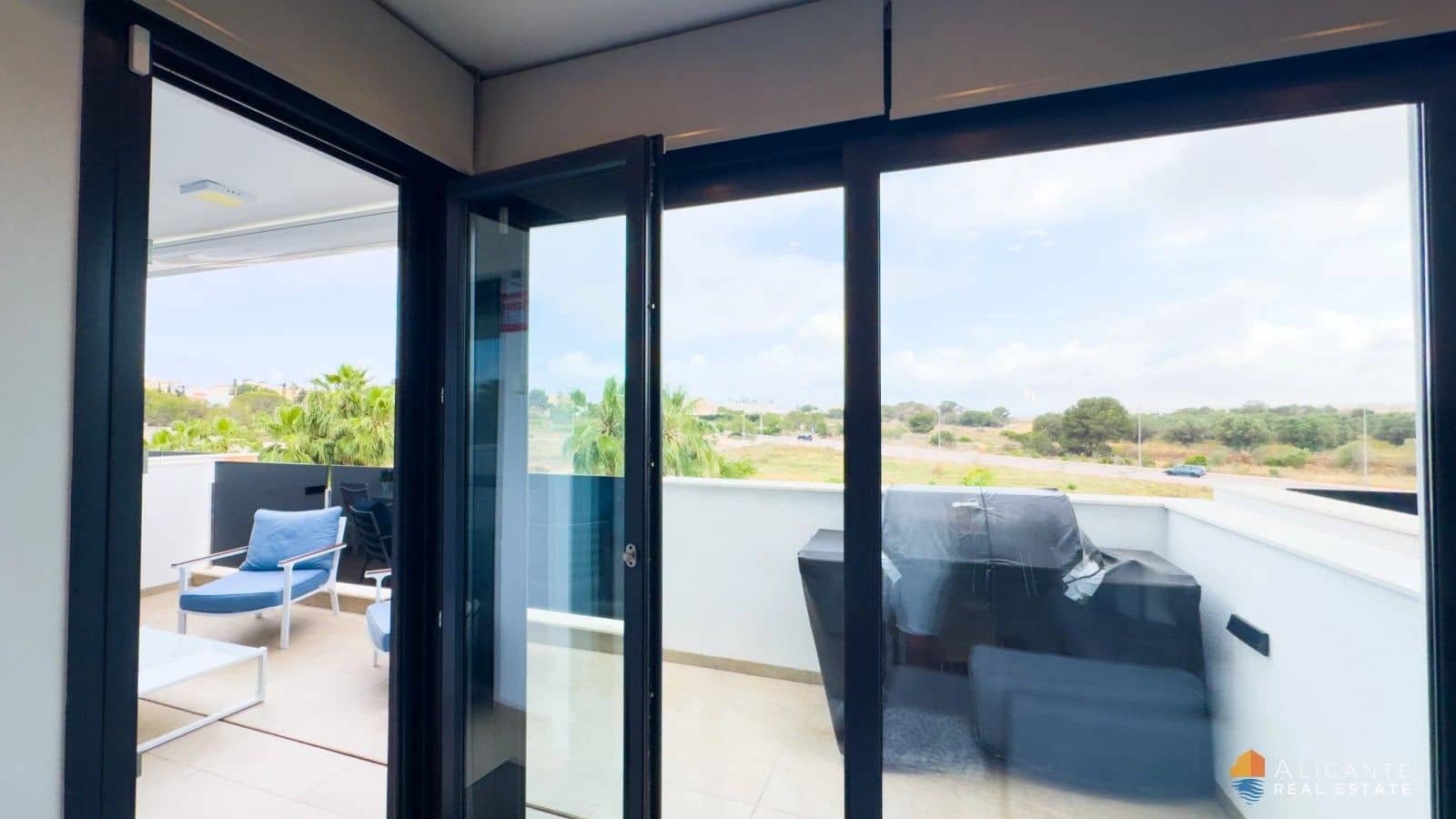 2 sovrum Lägenhet till salu i Orihuela Costa med pool garage - 269 000 € (Ref: 10108983)