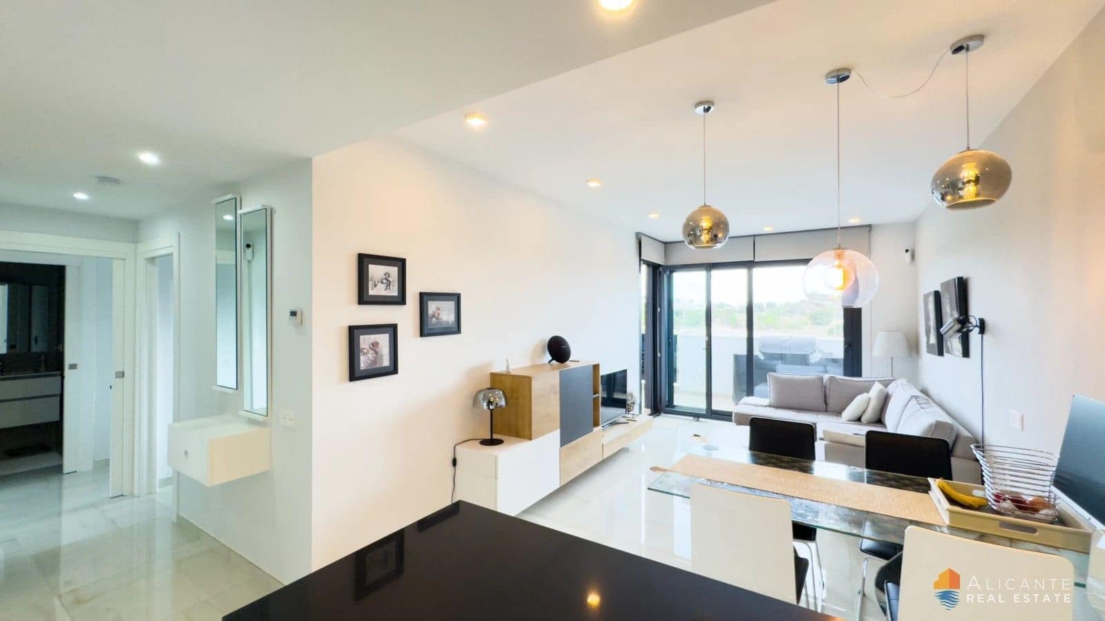 2 sovrum Lägenhet till salu i Orihuela Costa med pool garage - 269 000 € (Ref: 10108983)