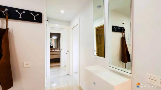 Apartamento de 2 habitaciones en Orihuela Costa, Orihuela en venta con piscina garaje - 269.000 € (Ref: 10108983)