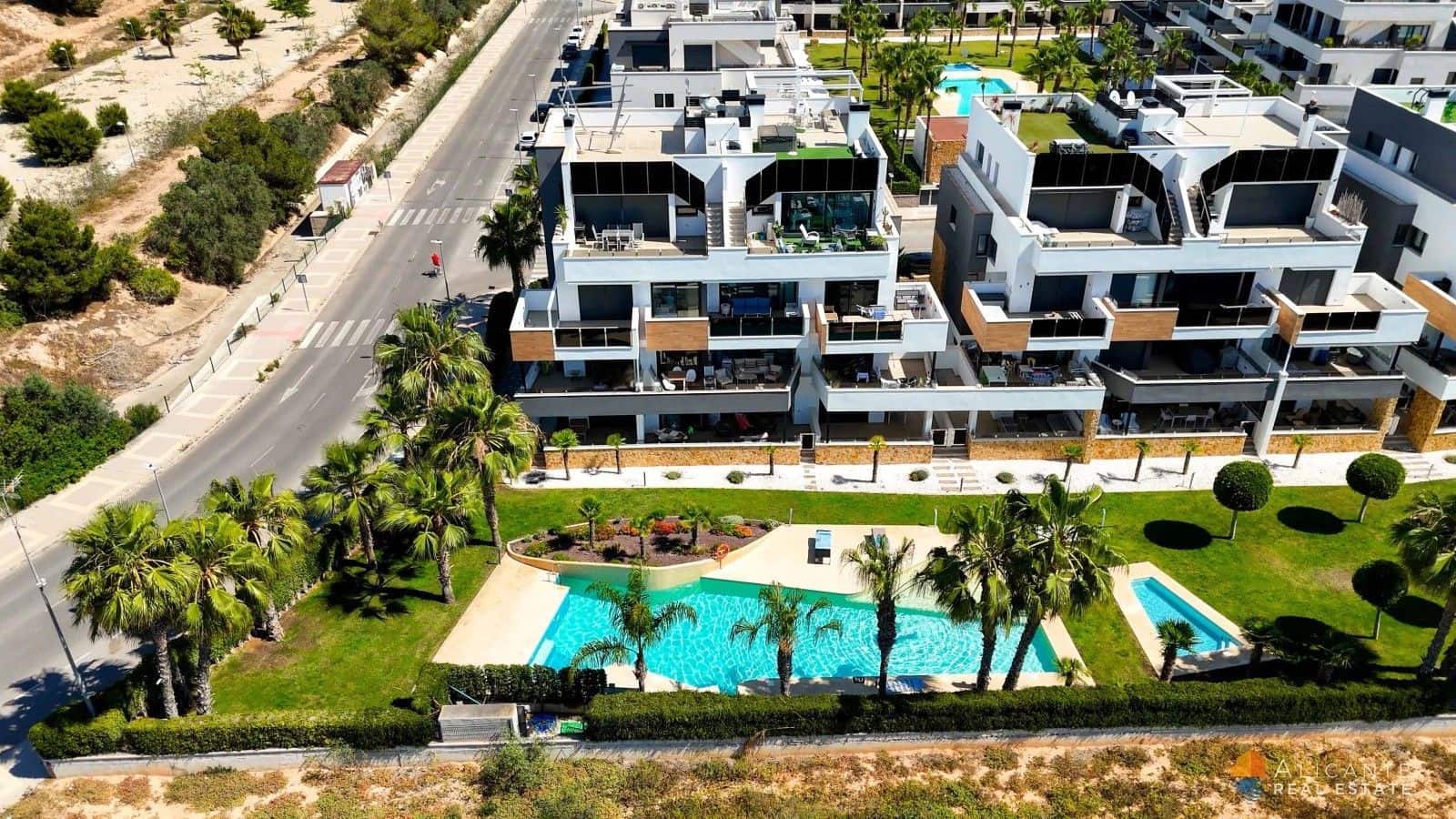 2 sovrum Lägenhet till salu i Orihuela Costa med pool garage - 269 000 € (Ref: 10108983)