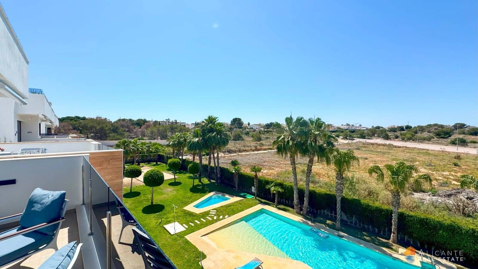 2 sovrum Lägenhet till salu i Orihuela Costa med pool garage - 269 000 € (Ref: 10108983)