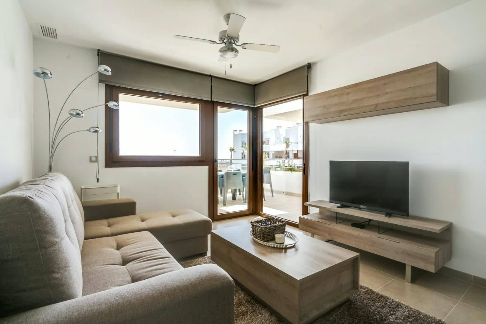 2 soverom Leilighet til salgs i Orihuela Costa med svømmebasseng garasje - € 249 000 (Ref: 10108984)