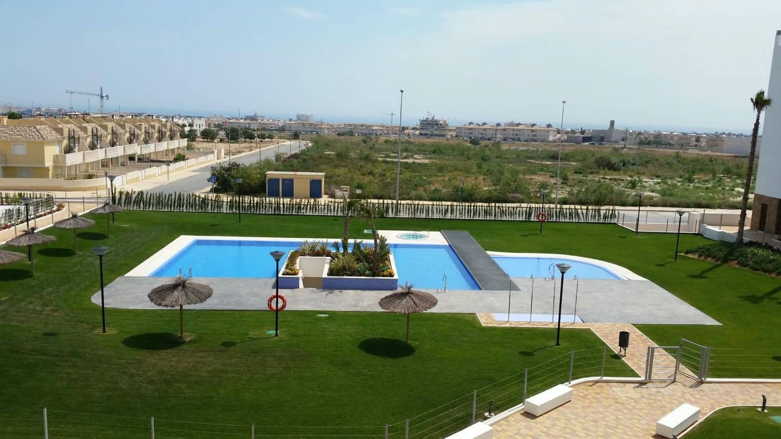 2 soverom Leilighet til salgs i Orihuela Costa med svømmebasseng garasje - € 249 000 (Ref: 10108984)