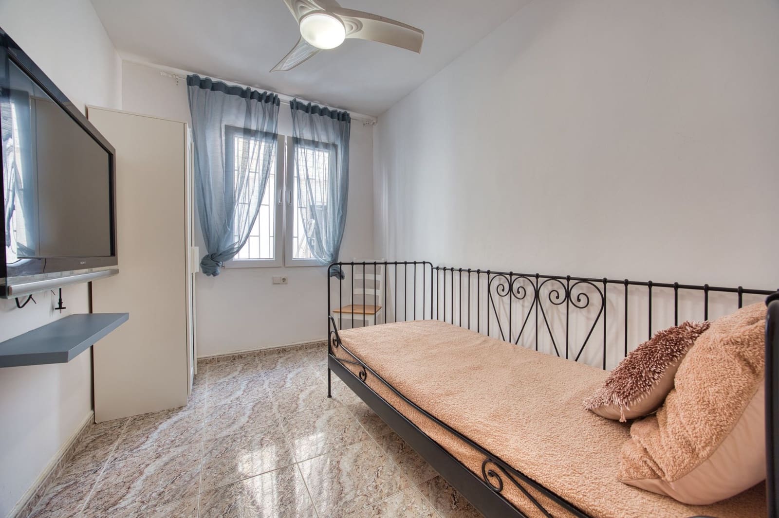 3 sypialnia Dom blizniak na sprzedaż w Torrevieja z basenem garażem - 215 000 € (Ref: 10128114)