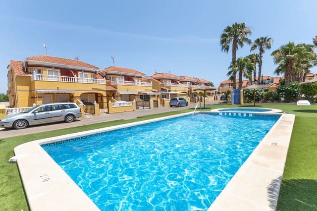 3 sypialnia Dom blizniak na sprzedaż w El Chaparral - La Siesta - La Torreta, Torrevieja z basenem garażem - 215 000 € (Ref: 10128114)