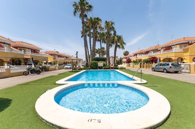 3 sypialnia Dom blizniak na sprzedaż w El Chaparral - La Siesta - La Torreta, Torrevieja z basenem garażem - 215 000 € (Ref: 10128114)