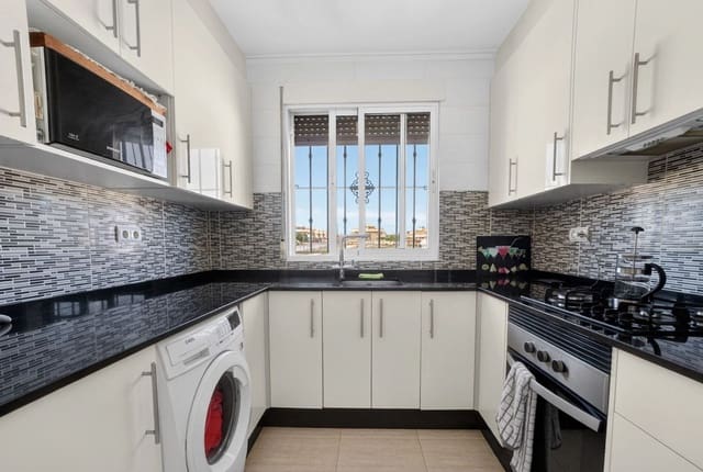 3 soverom Kjedet enebolig til salgs i Ciudad Quesada, Rojales med svømmebasseng - € 235 000 (Ref: 10151066)