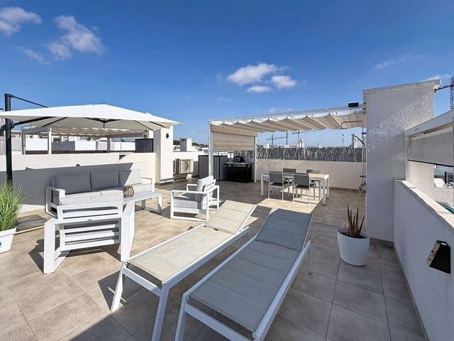 2 bedroom Bungalow for sale in San Miguel de Salinas with pool - € 248,000 (Ref: 10157408)