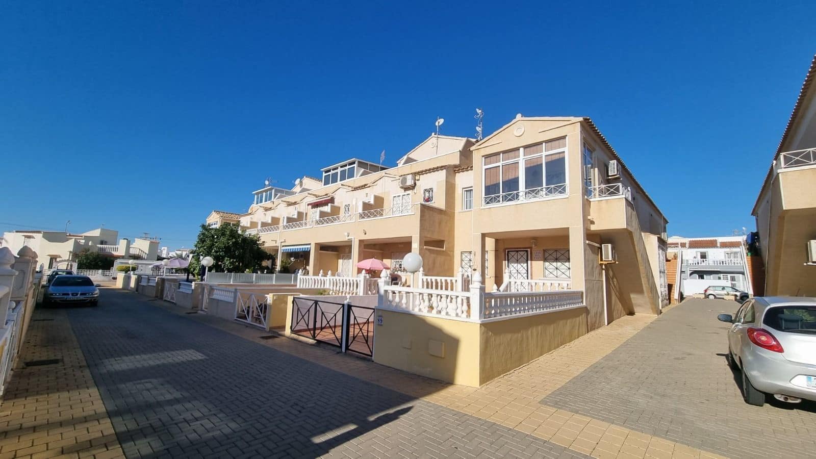 2 soverom Hus til salgs i Orihuela Costa med svømmebasseng - € 175 000 (Ref: 10182649)