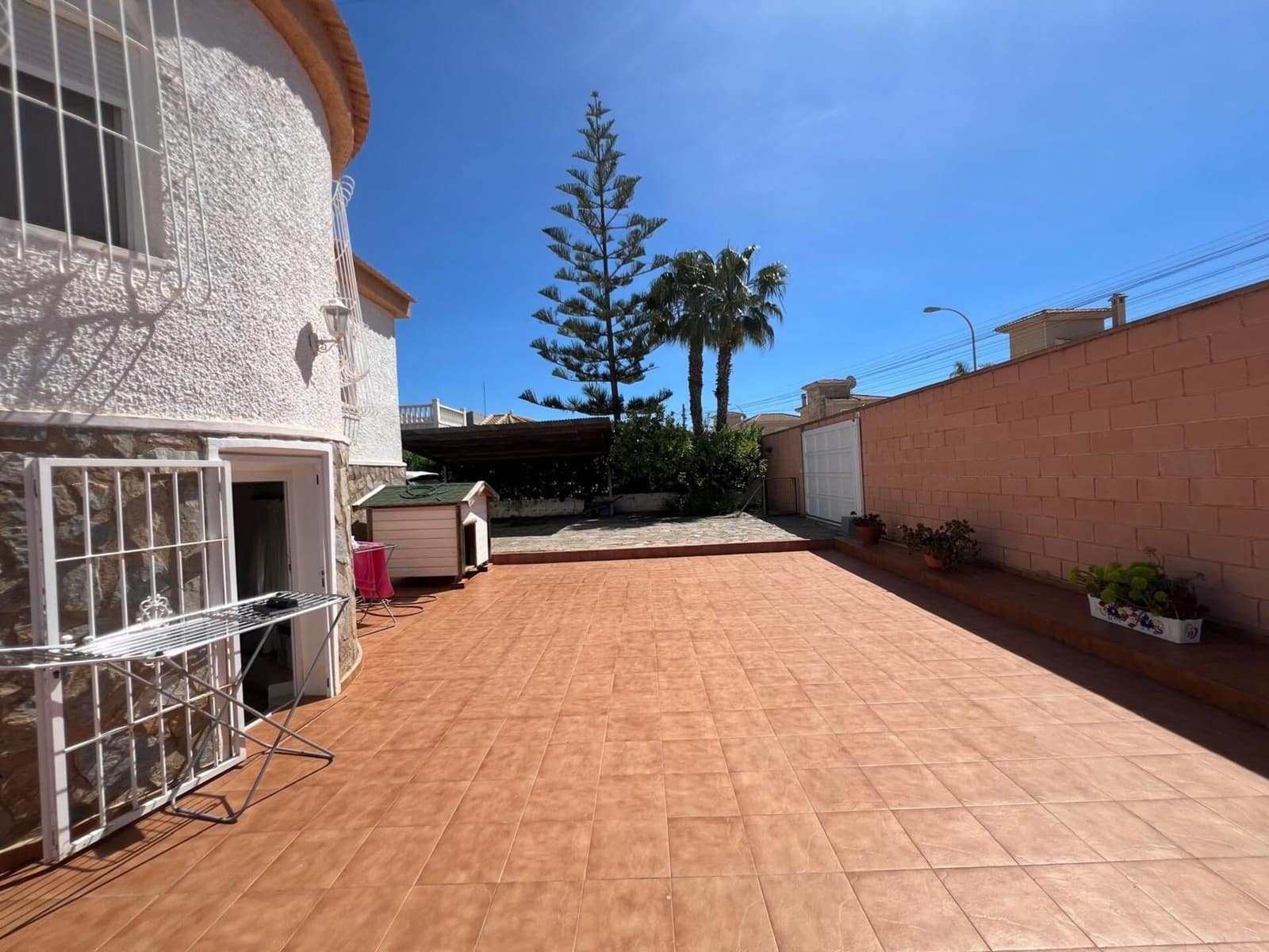 Chalet de 5 habitaciones en Torrevieja en venta con piscina garaje - 387.990 € (Ref: 10182652)