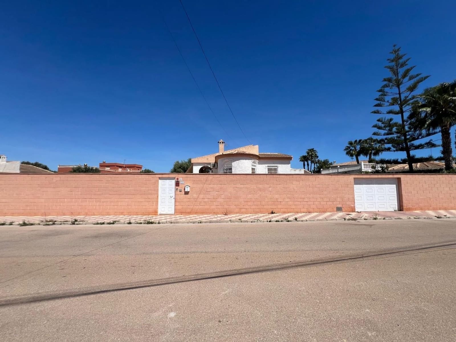 Chalet de 5 habitaciones en Torrevieja en venta con piscina garaje - 387.990 € (Ref: 10182652)