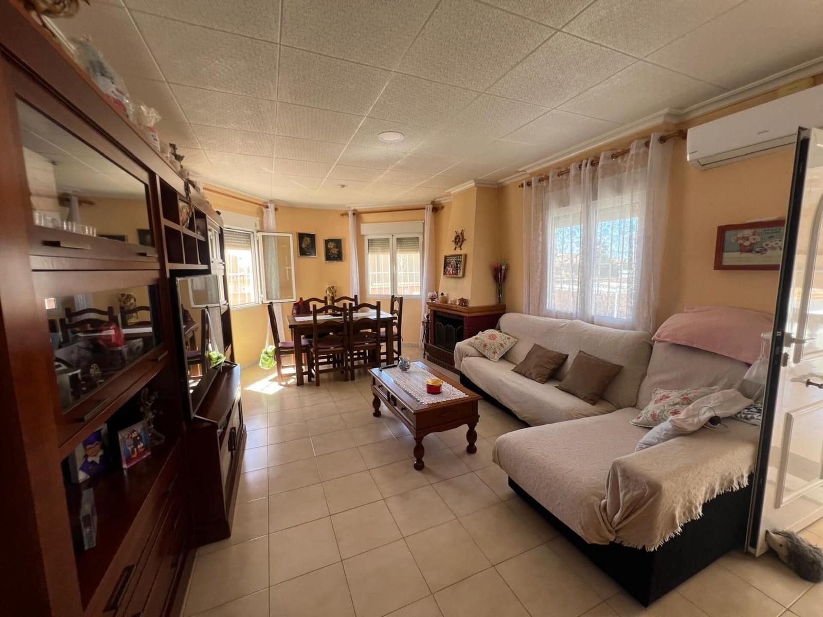 Chalet de 5 habitaciones en Torrevieja en venta con piscina garaje - 387.990 € (Ref: 10182652)