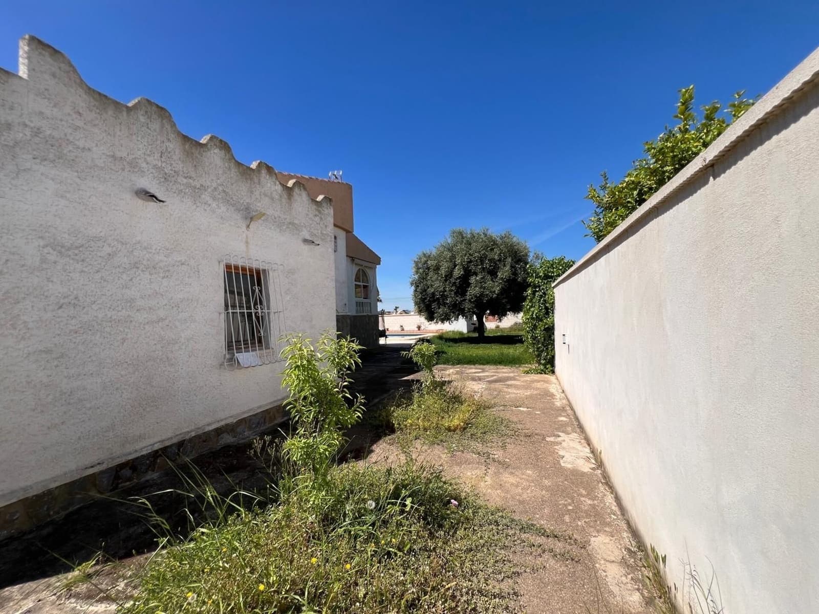Chalet de 5 habitaciones en Torrevieja en venta con piscina garaje - 387.990 € (Ref: 10182652)