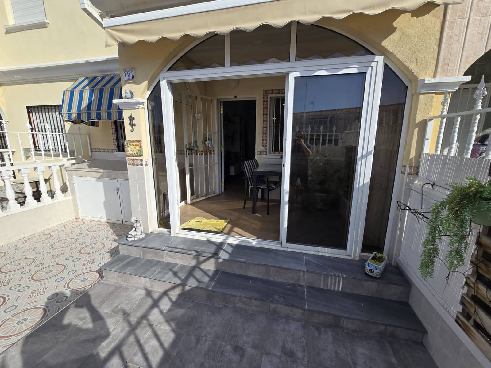 2 soveværelse Bungalow til salg i Torrevieja med swimmingpool garage - € 145.000 (Ref: 10184307)