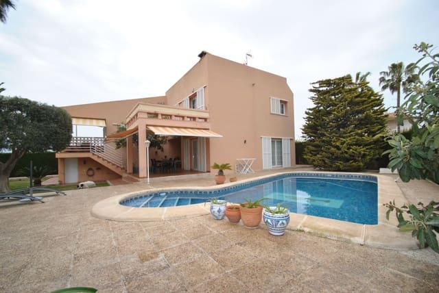 4 quarto Moradia para venda em Torrevieja com piscina garagem - 750 000 € (Ref: 4507398)