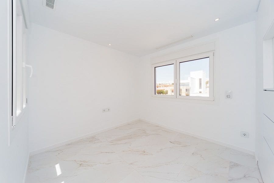 4 chambre Villa/Maison à vendre à Aguas Nuevas avec piscine garage - 699 000 € (Ref: 5271202)