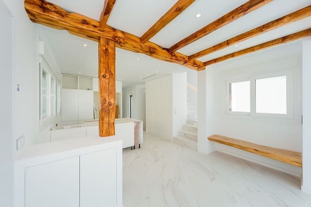 4 soveværelse Villa til salg i Aguas Nuevas, Torrevieja med swimmingpool garage - € 699.000 (Ref: 5271202)