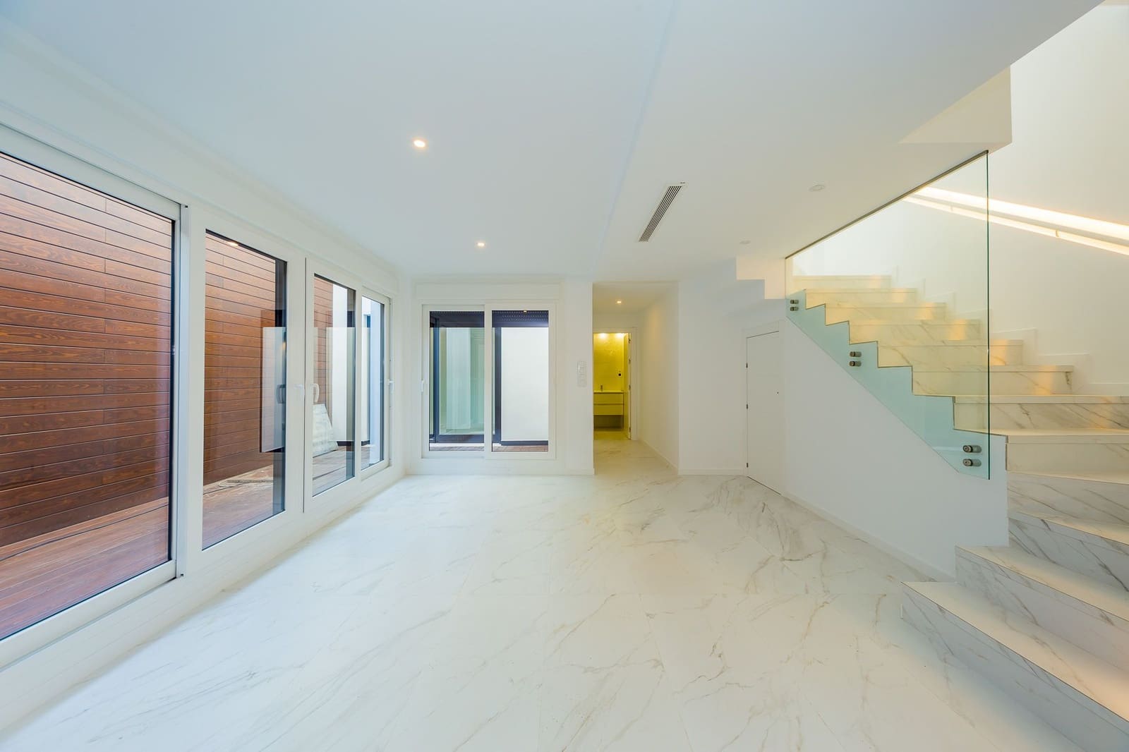 4 chambre Villa/Maison à vendre à Aguas Nuevas avec piscine garage - 699 000 € (Ref: 5271202)