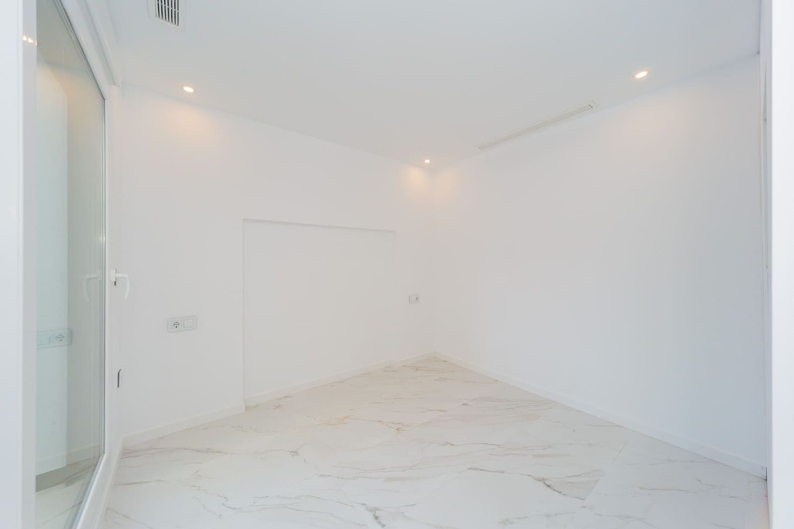 4 chambre Villa/Maison à vendre à Aguas Nuevas avec piscine garage - 699 000 € (Ref: 5271202)