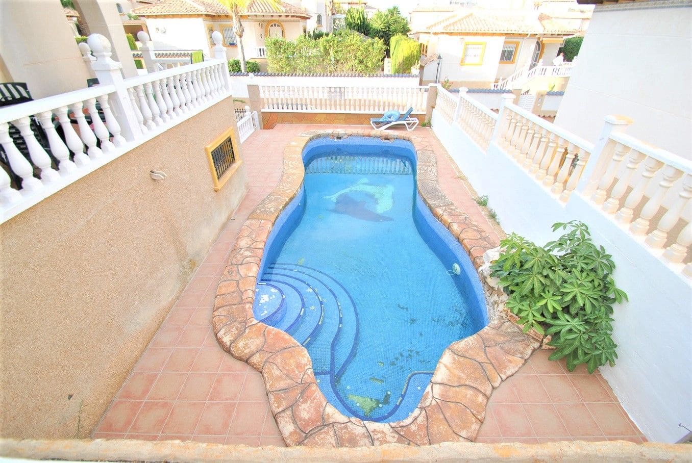 3 bedroom Villa for sale in Villamartin with pool garage - € 347,000 (Ref: 5669293)