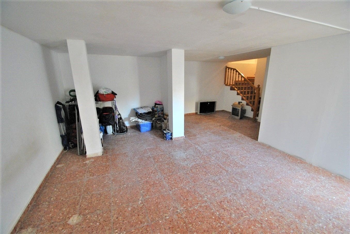 3 bedroom Villa for sale in Villamartin with pool garage - € 347,000 (Ref: 5669293)