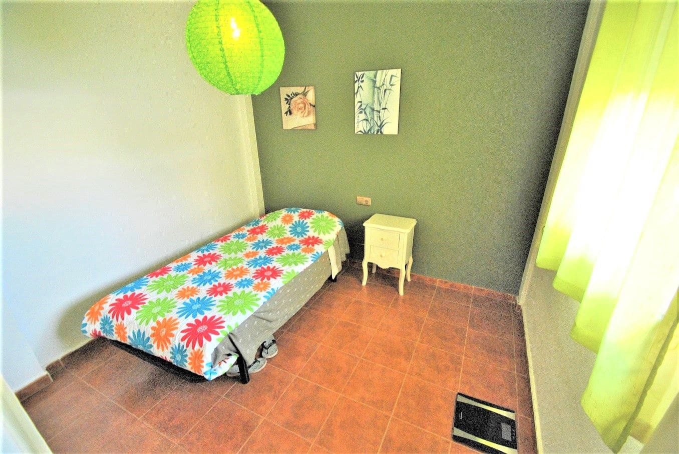 3 bedroom Villa for sale in Villamartin with pool garage - € 347,000 (Ref: 5669293)