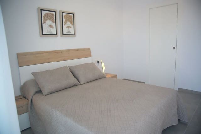 3 sypialnia Willa na sprzedaż w Los Montesinos z basenem garażem - 358 000 € (Ref: 6973708)