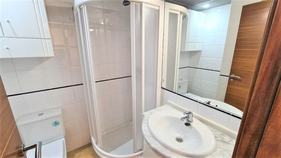 3 bedroom Apartment for sale in Torrevieja with pool - € 315,000 (Ref: 7096819)