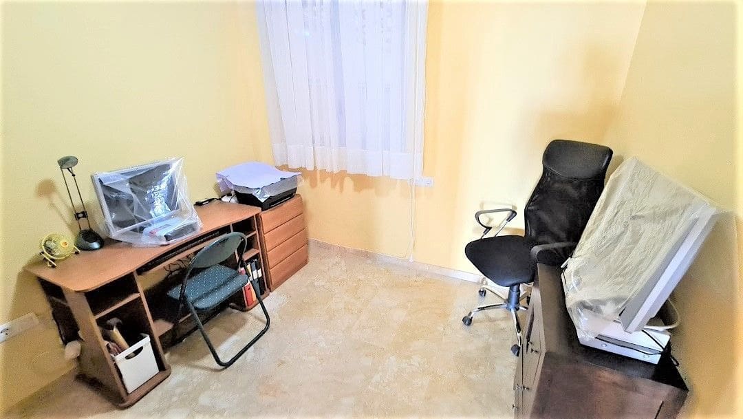 3 bedroom Apartment for sale in Torrevieja with pool - € 315,000 (Ref: 7096819)