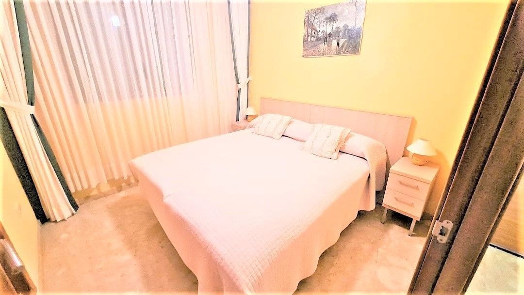 3 bedroom Apartment for sale in Torrevieja with pool - € 315,000 (Ref: 7096819)