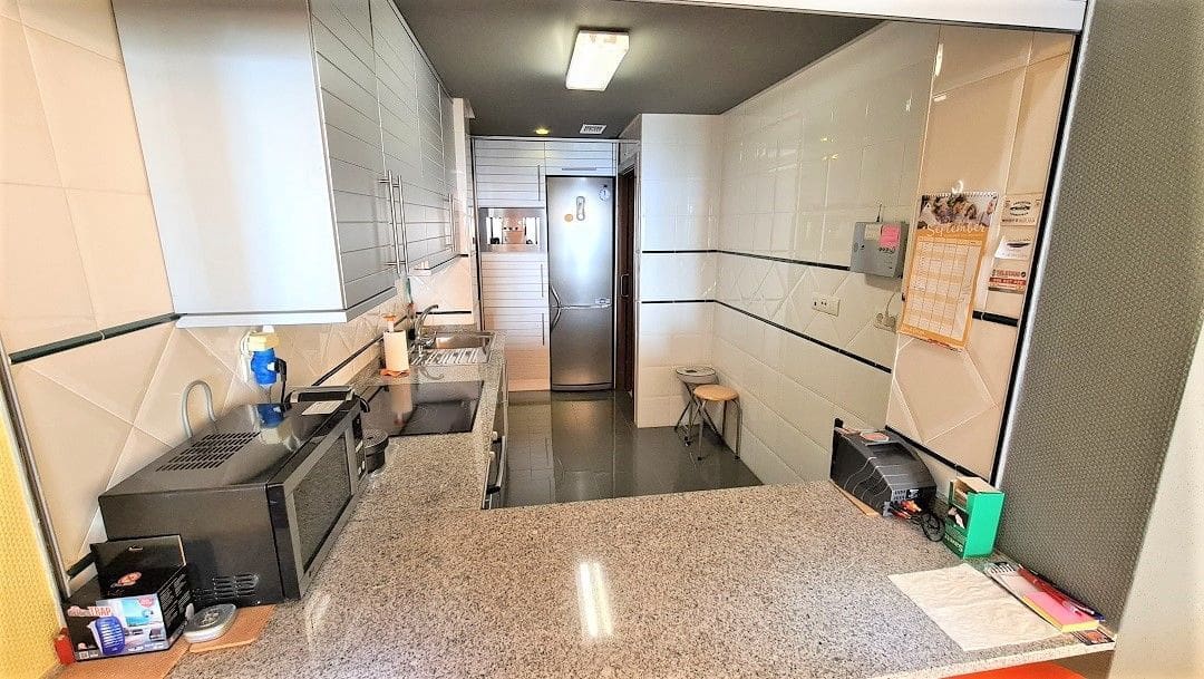 3 bedroom Apartment for sale in Torrevieja with pool - € 315,000 (Ref: 7096819)