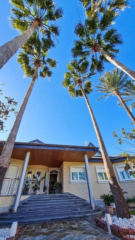 5 bedroom Villa for sale in San Pedro del Pinatar with pool garage - € 1,890,000 (Ref: 7384998)