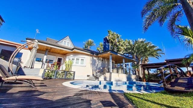 5 quarto Moradia para venda em San Pedro del Pinatar com piscina garagem - 1 890 000 € (Ref: 7384998)