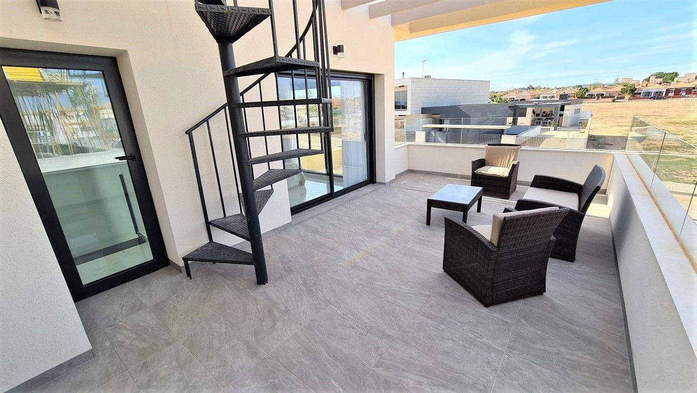 3 camera da letto Villa in vendita in Los Montesinos con piscina garage - 349.000 € (Rif: 7442295)