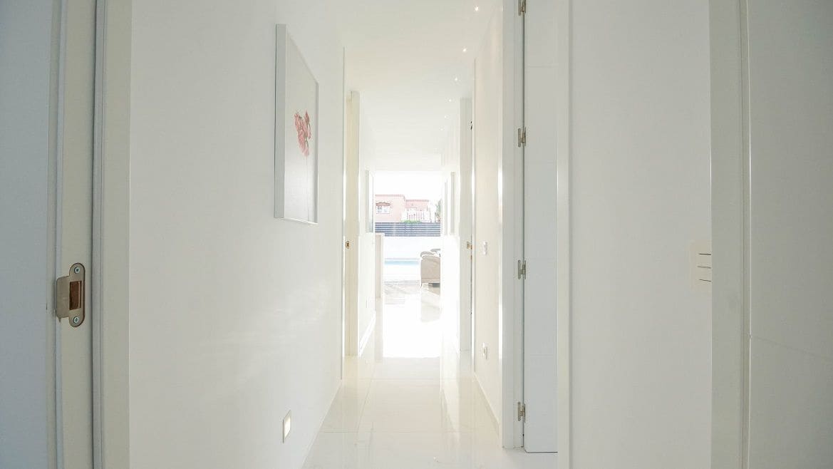 3 camera da letto Villa in vendita in La Siesta con piscina garage - 449.000 € (Rif: 7494743)