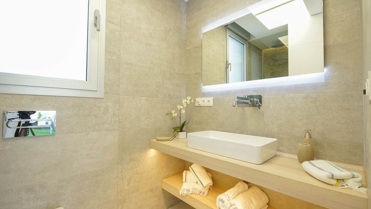 3 camera da letto Villa in vendita in La Siesta con piscina garage - 449.000 € (Rif: 7494743)