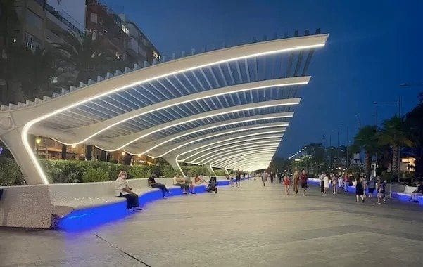 2 sypialnia Bungalow na sprzedaż w Torrevieja z basenem - 330 000 € (Ref: 8041828)