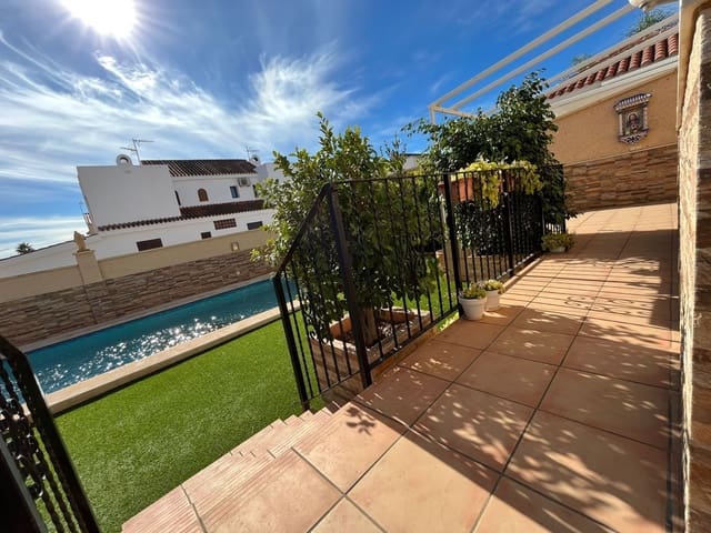 3 soverom Kjedet enebolig til salgs i Orihuela Costa, Orihuela med svømmebasseng - € 290 000 (Ref: 8055808)