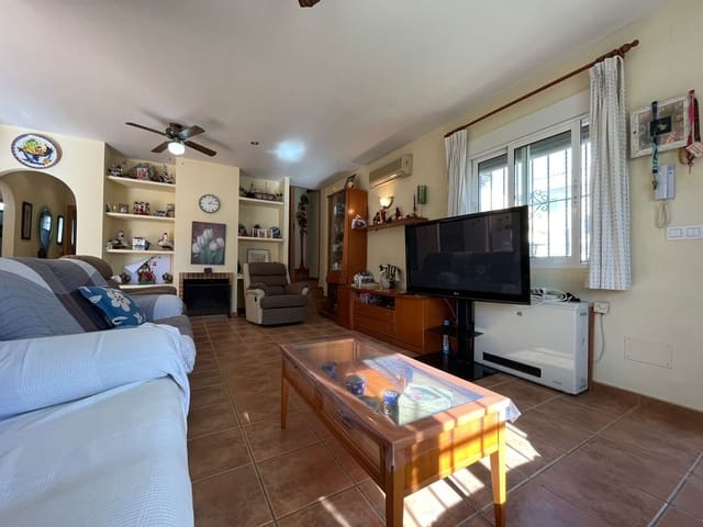 3 soverom Kjedet enebolig til salgs i Orihuela Costa, Orihuela med svømmebasseng - € 290 000 (Ref: 8055808)