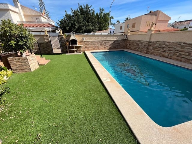 3 soverom Kjedet enebolig til salgs i Orihuela Costa, Orihuela med svømmebasseng - € 290 000 (Ref: 8055808)