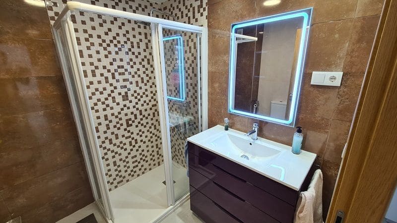 3 bedroom Apartment for sale in Torrevieja - € 311,000 (Ref: 8076332)