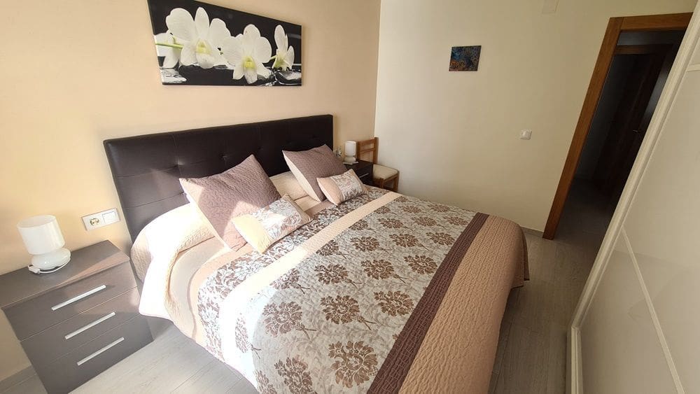 3 bedroom Apartment for sale in Torrevieja - € 311,000 (Ref: 8076332)