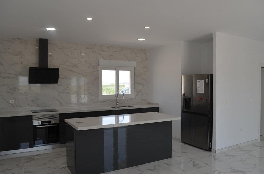 4 bedroom Villa for sale in Pinoso with pool - € 505,000 (Ref: 8130273)