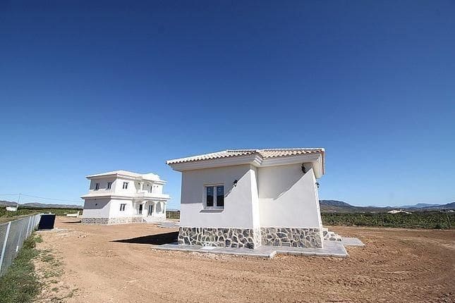 4 bedroom Villa for sale in Pinoso with pool - € 375,000 (Ref: 8130276)