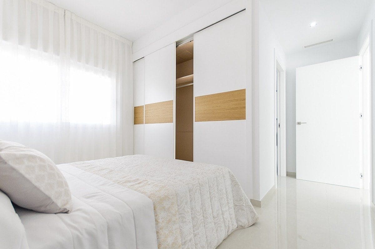 3 bedroom Villa for sale in Playa Honda with pool - € 580,000 (Ref: 8208067)