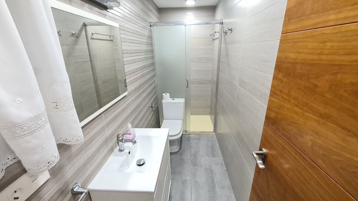 2 bedroom Bungalow for sale in Torrevieja - € 195,000 (Ref: 8297559)